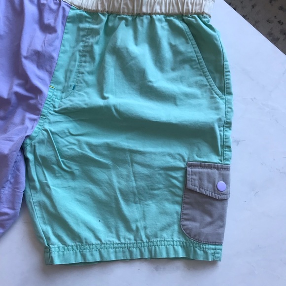 Men’s large shorts from urban outfitters - Picture 4 of 5
